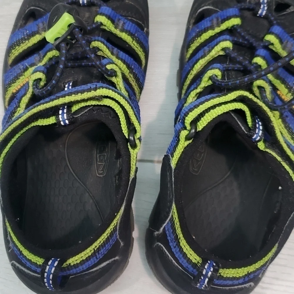 Keen Kids Boys Newport Outdoor Comfort Sandals Fisherman shoes sz 12 Toddler